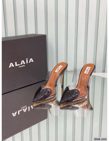 Maison Alaia Slingback Pumps