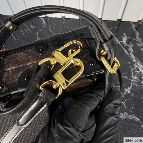 Louis Vuitton Petite Malle Monogram