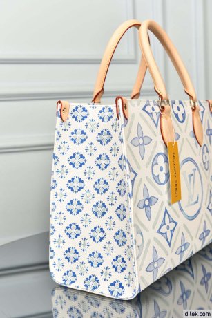 Louis Vuitton Onthego MM Monogram Canvas