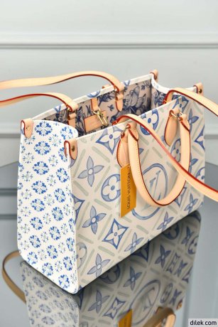 Louis Vuitton Onthego MM Monogram Canvas