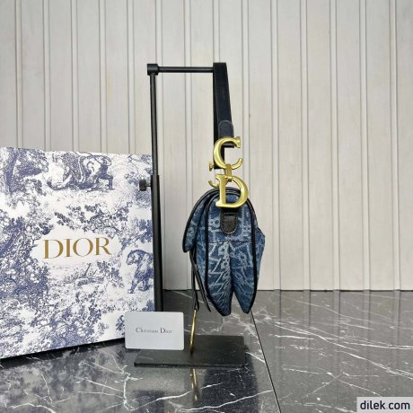 Dior Saddle Bag With Strap