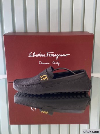 Salvatore Ferragamo Loafer