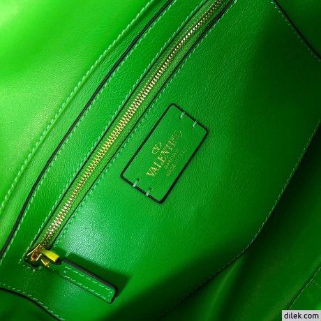 Valentino Garavani Large Roman Stud Shoulder Bag