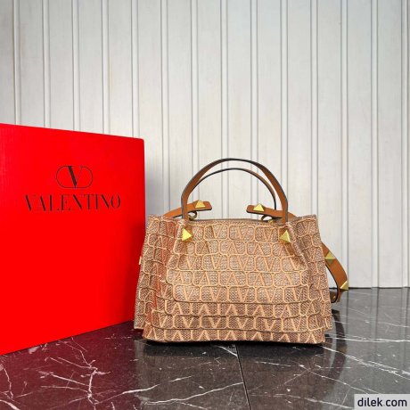 Valentino Garavani Medium Shopping Bag