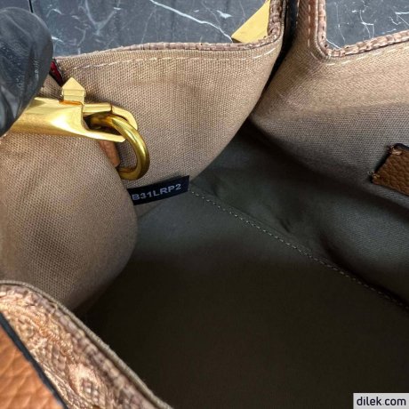 Valentino Garavani Medium Shopping Bag