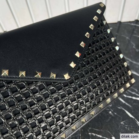Valentino Garavani Rockstud Raffia Clutch Bag