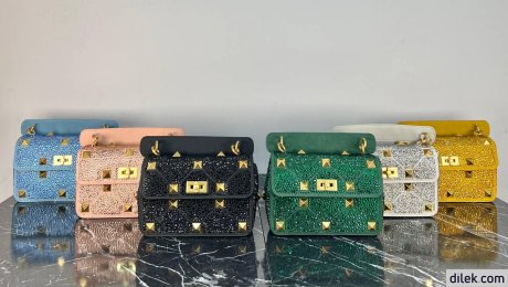 Valentino Garavani Medium Roman Stud Shoulder Bag