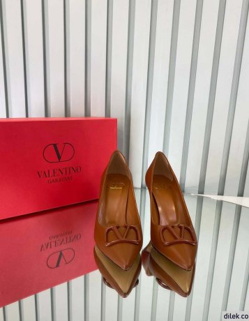 Valentino Garavani Women Pump