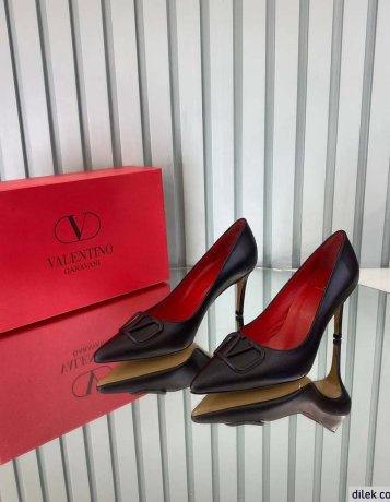 Valentino Garavani Women Pump