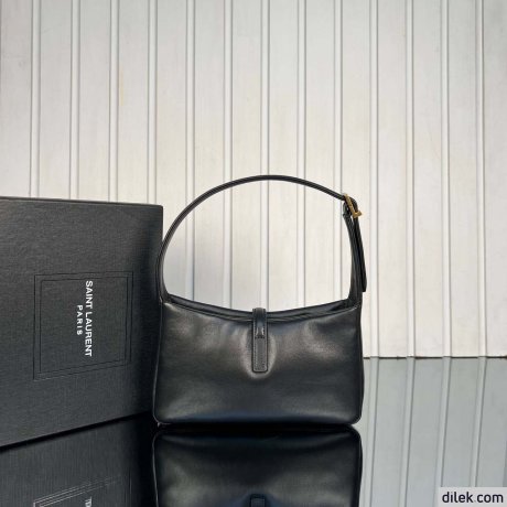 Saint Laurent Le 5 A 7 in Smooth Leather