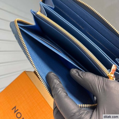 Louis Vuitton Zippy Wallet