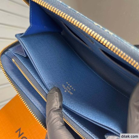 Louis Vuitton Zippy Wallet