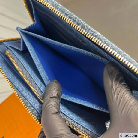 Louis Vuitton Zippy Wallet