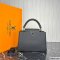 Louis Vuitton Capucines MM