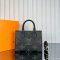 Louis Vuitton Onthego PM