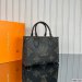 Louis Vuitton Onthego PM