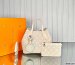 Louis Vuitton Blossom PM